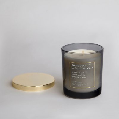 Doftljus | Meadow Lily & Cotton Musk - 300ml | Sthlm fragrance supplier